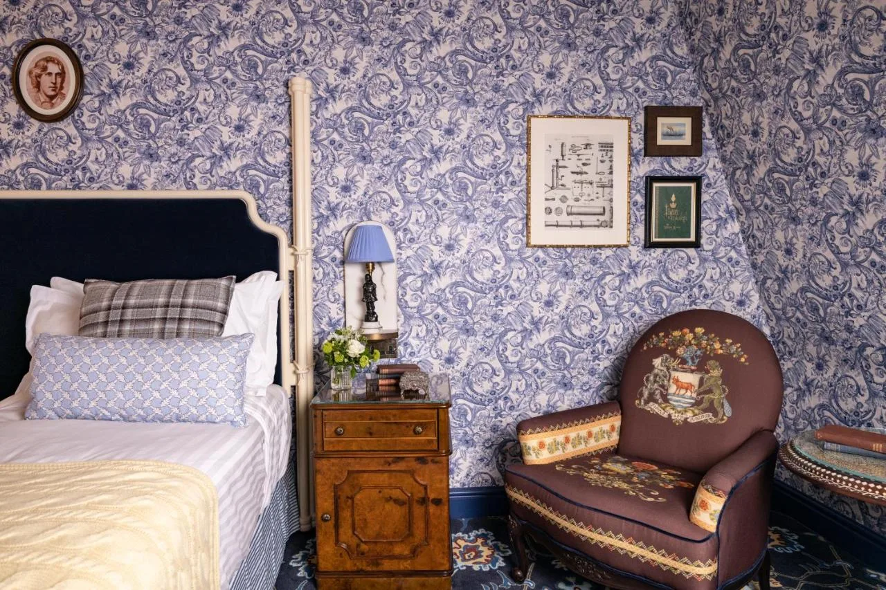 Graduate Deluxe King Room